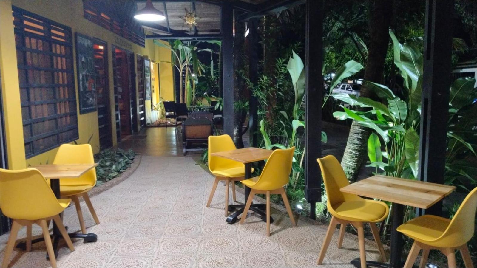 Hotel Amazon Bed And Breakfast เลติเซีย ภายนอก รูปภาพ