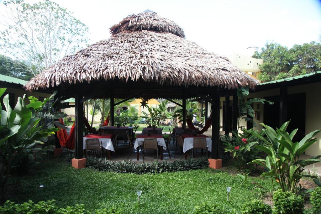 Hotel Amazon Bed And Breakfast เลติเซีย ภายนอก รูปภาพ
