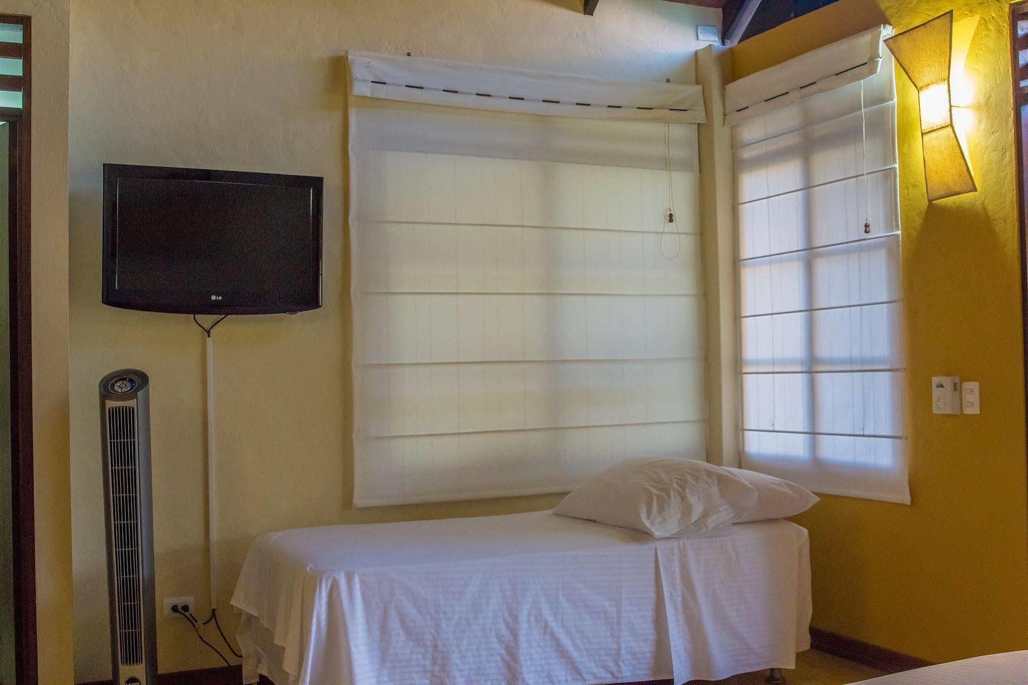 Hotel Amazon Bed And Breakfast เลติเซีย ภายนอก รูปภาพ