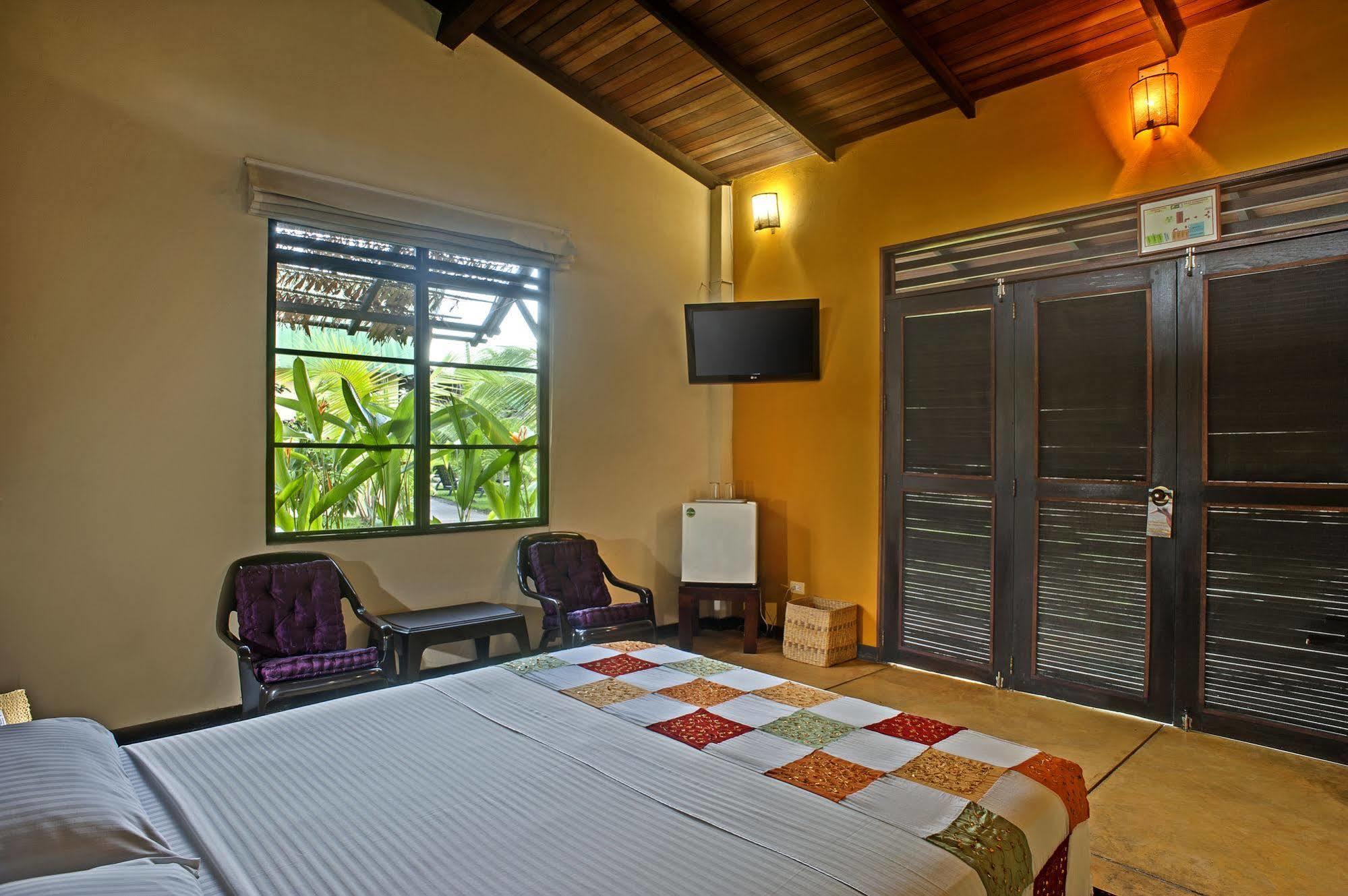 Hotel Amazon Bed And Breakfast เลติเซีย ภายนอก รูปภาพ