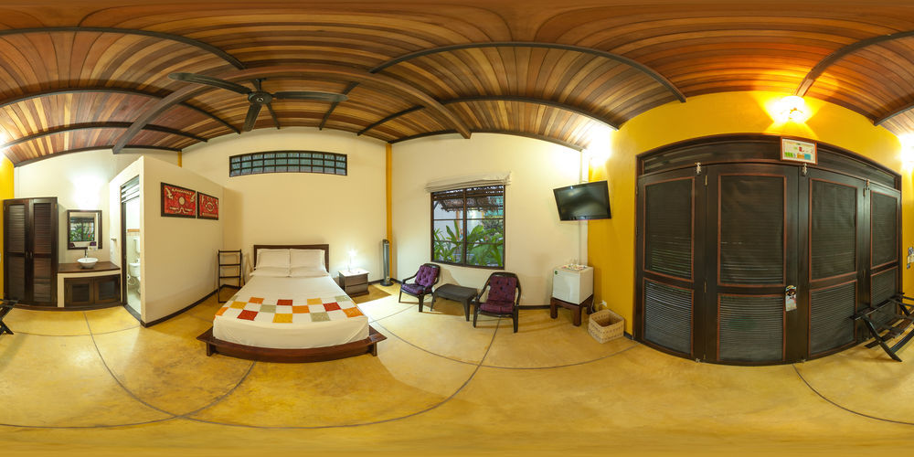 Hotel Amazon Bed And Breakfast เลติเซีย ภายนอก รูปภาพ